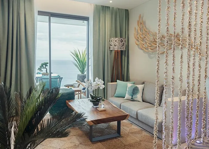 Aparthotel Aqua Boutique Hotel- Secluded Ocean View & Infinity Pool Glacis (Mahe)