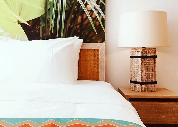 Aqua Boutique Hotel- Secluded Ocean View & Infinity Pool Glacis (Mahe)