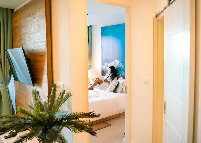 Aparthotel Aqua Boutique Hotel- Secluded Ocean View & Infinity Pool Glacis (Mahe)